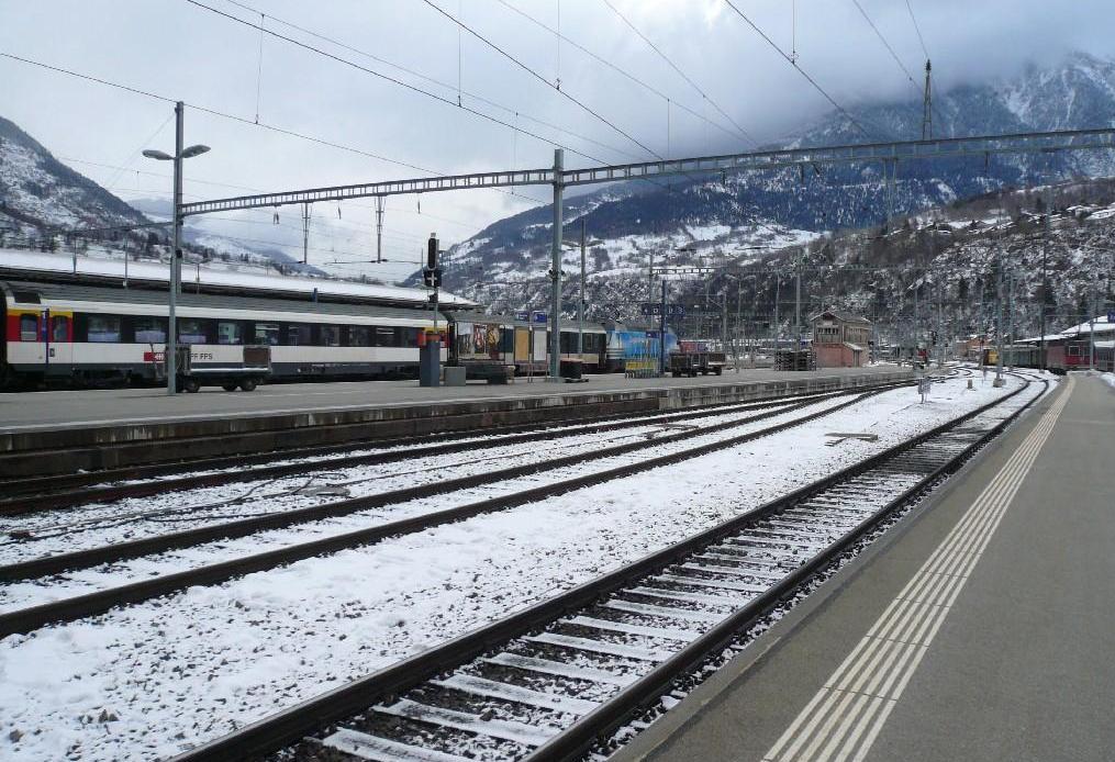 http://www.railfaneurope.net/pix/ch/SBB_CFF_FFS/station/Brig/Brig_24.jpg