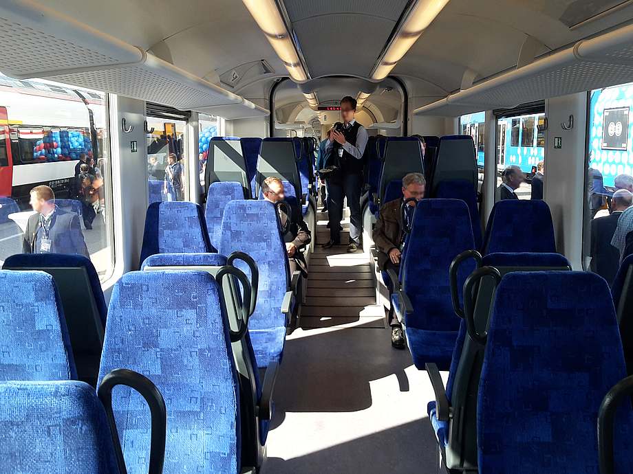 http://www.railfaneurope.net/pix/hr/diesel/dmu/7023/interior/95_78_7_023_001-9_i3it16.jpg